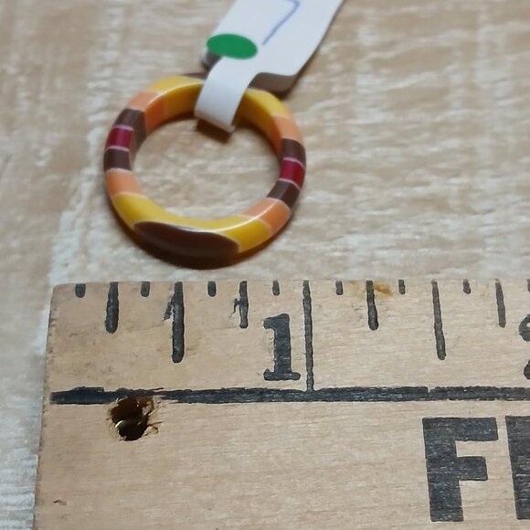 NWOT Size 7 Acrylic Brown Tone Ring #16 - Picture 14 of 15